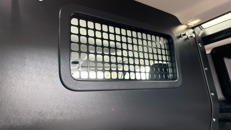 Land Rover Defender 90 Diesel 3.0 D250 Hard Top Auto